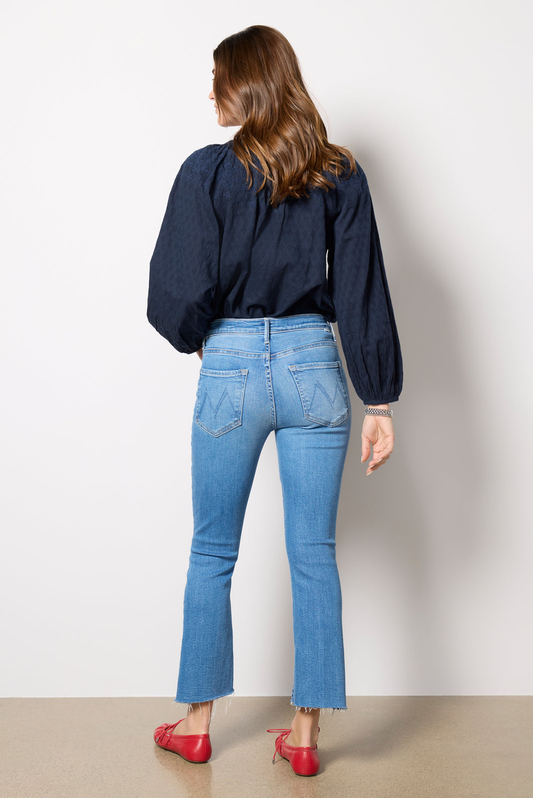 The Insider Crop Step Fray - Image 4