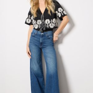 The Undercover Sneak