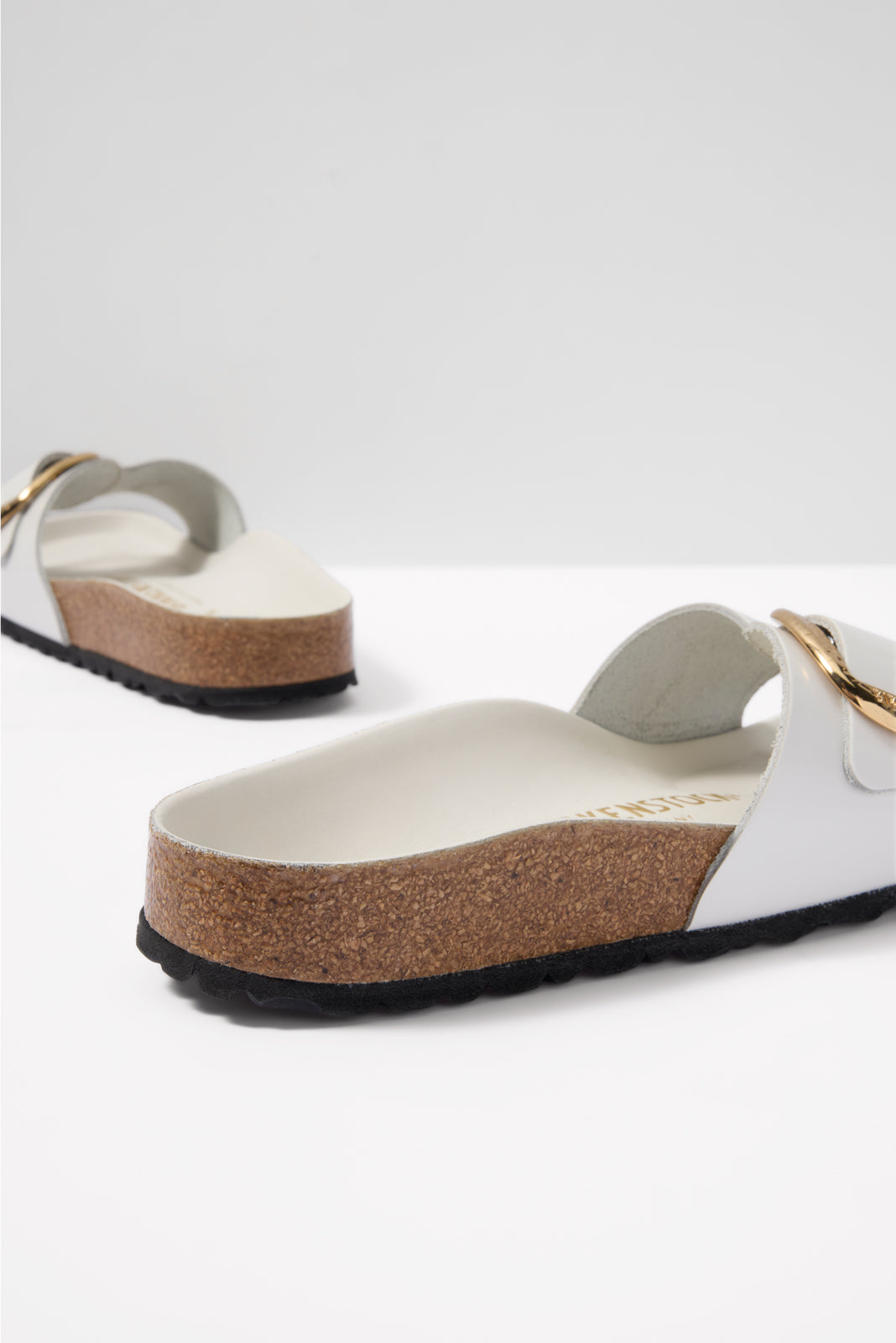 Madrid Big Buckle Gold Hammered - Image 3