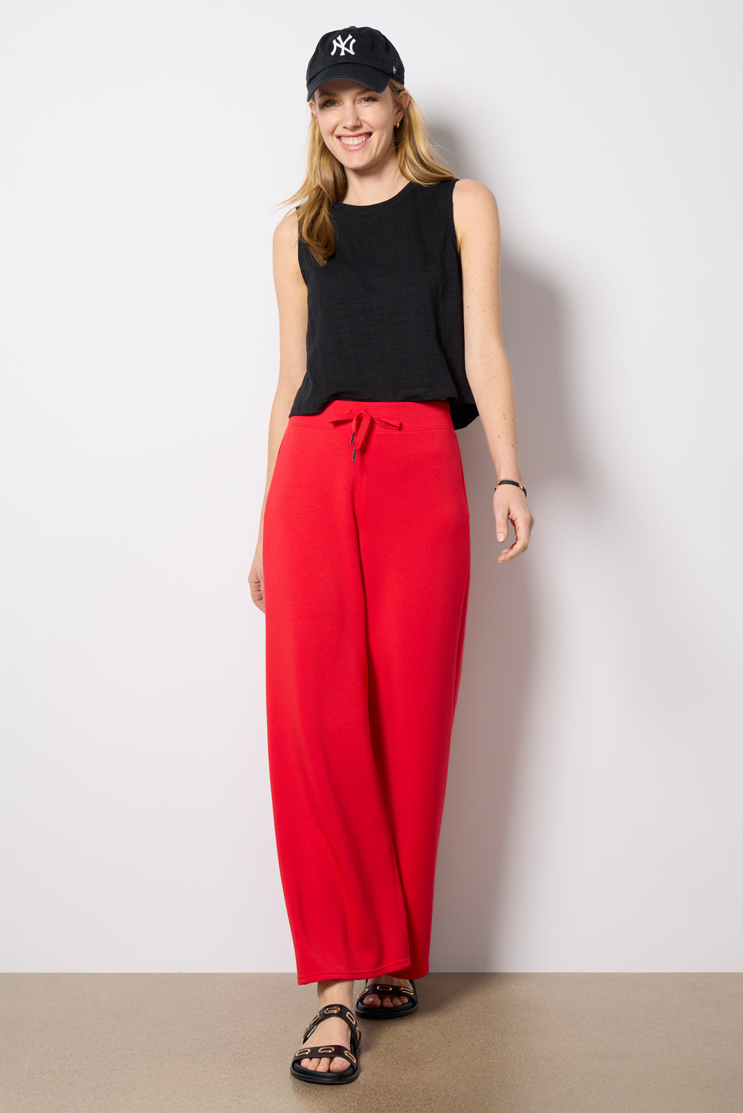 AirEssentials Wide Leg - Image 5