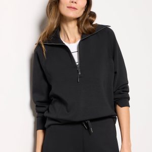 AirEssentials Half Zip