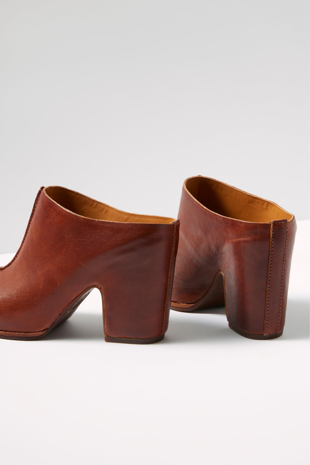 Sagano Clog - Image 3