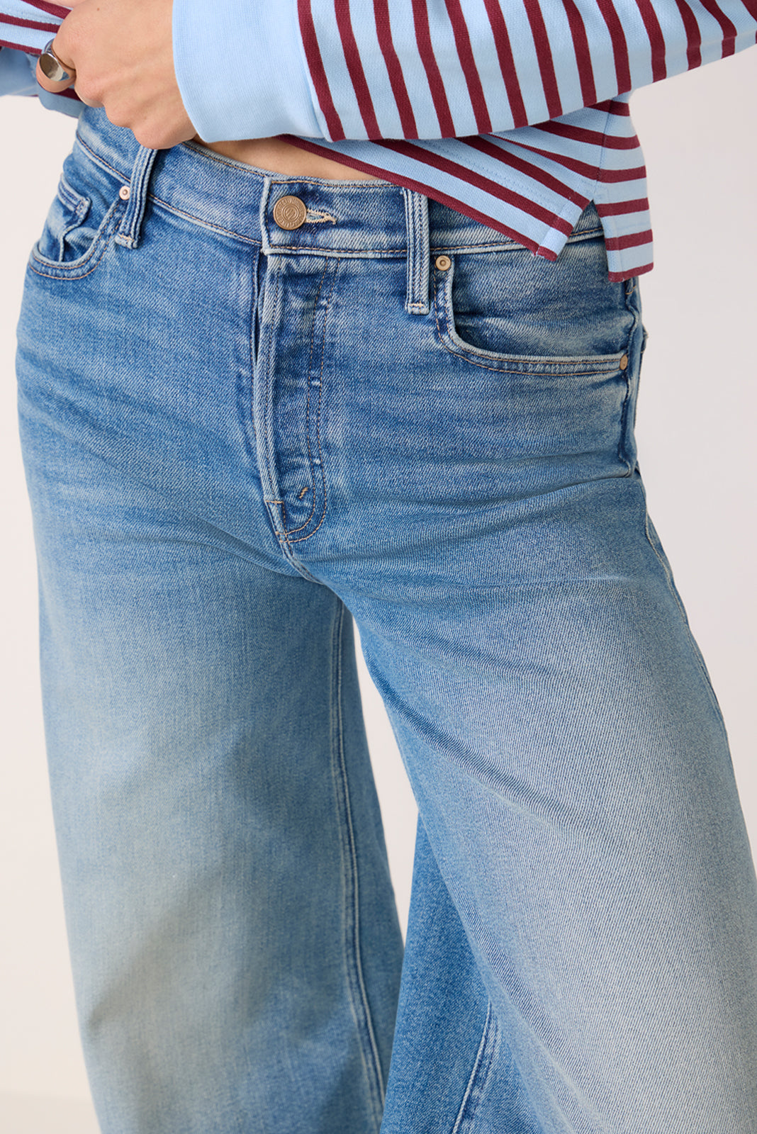 The Tomcat Swisher Sneak Fray - Image 2