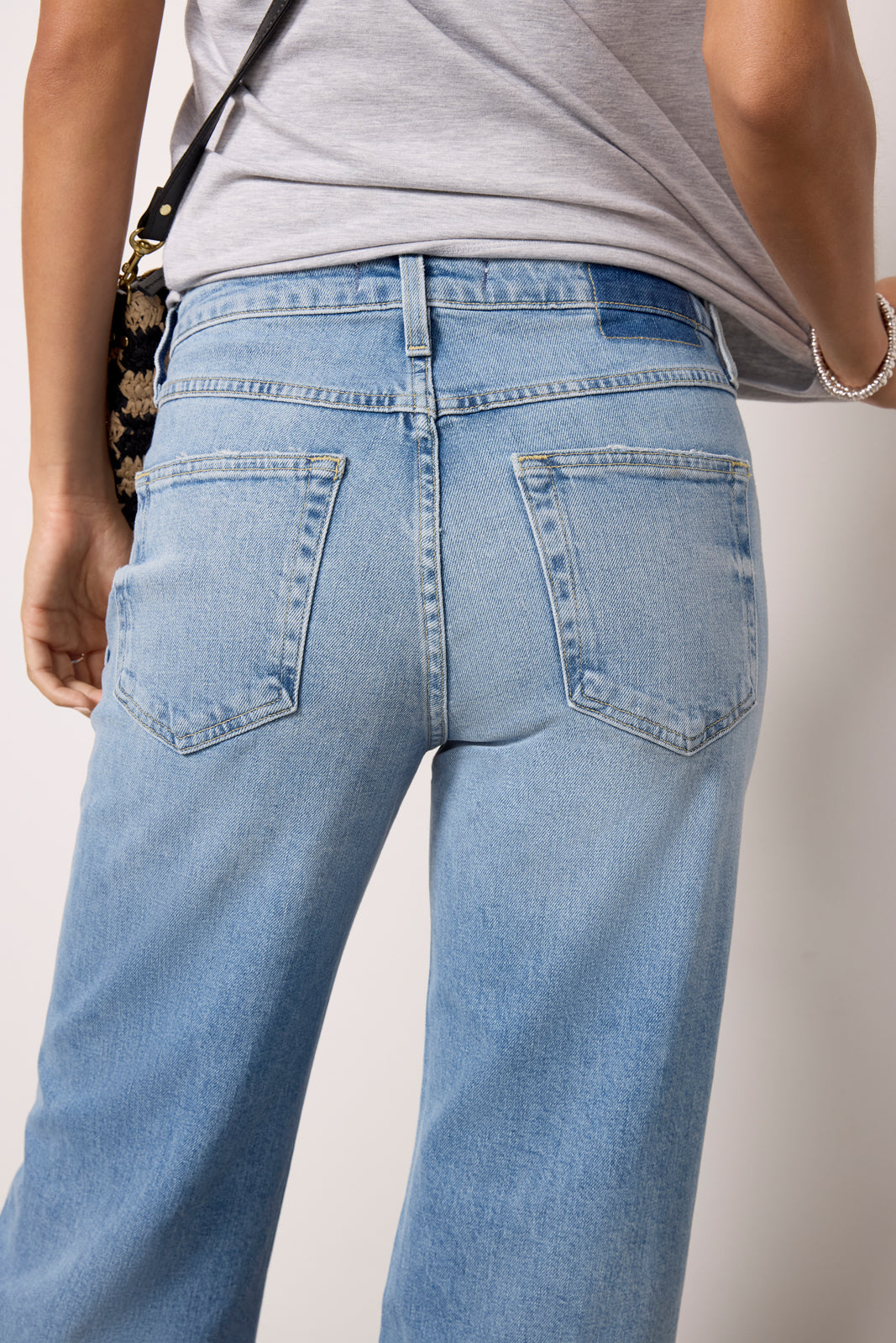 Anita Flare - Image 4