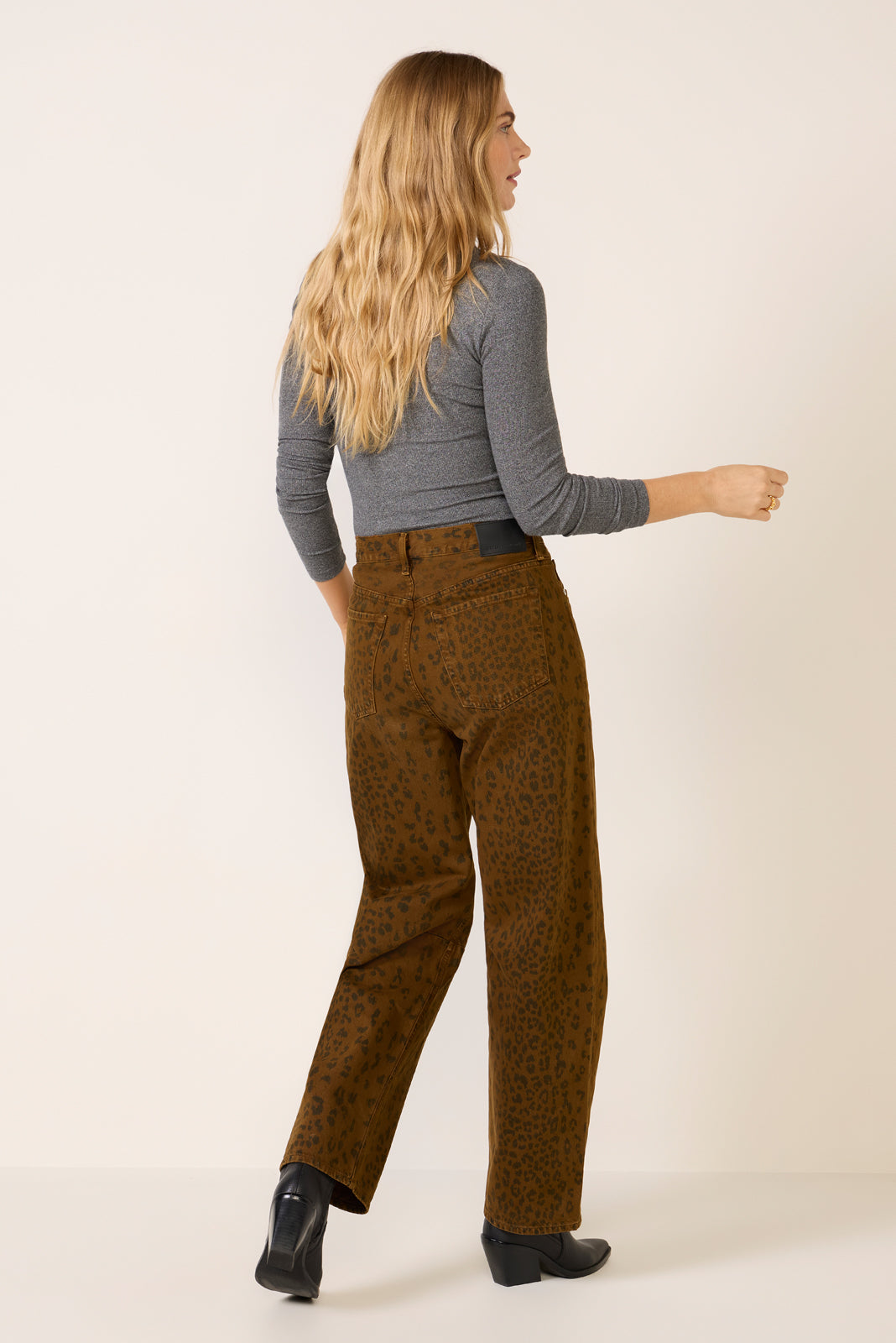 Miro Long Boyfriend Jean - Image 4