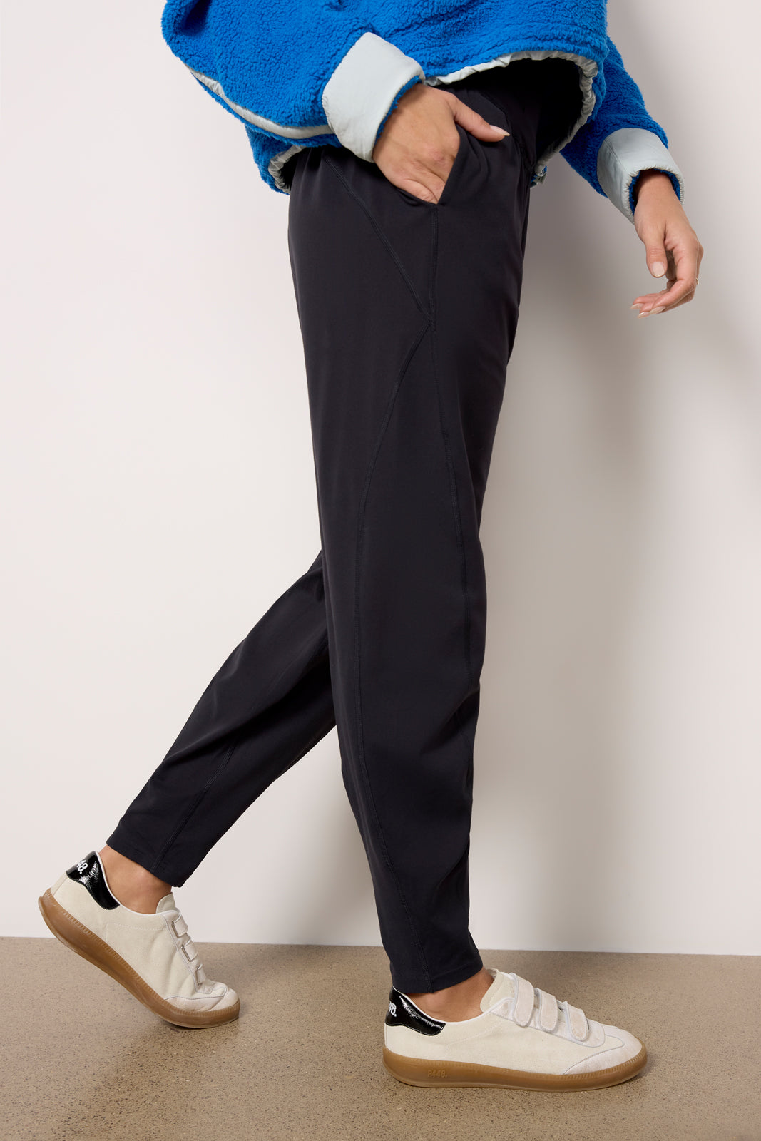 Never Better Structured Jogger - Image 5