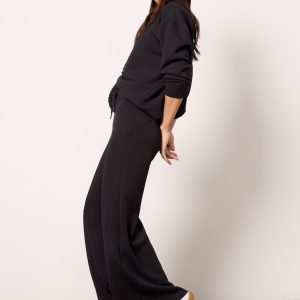 AirEssentials Wide Leg Pant