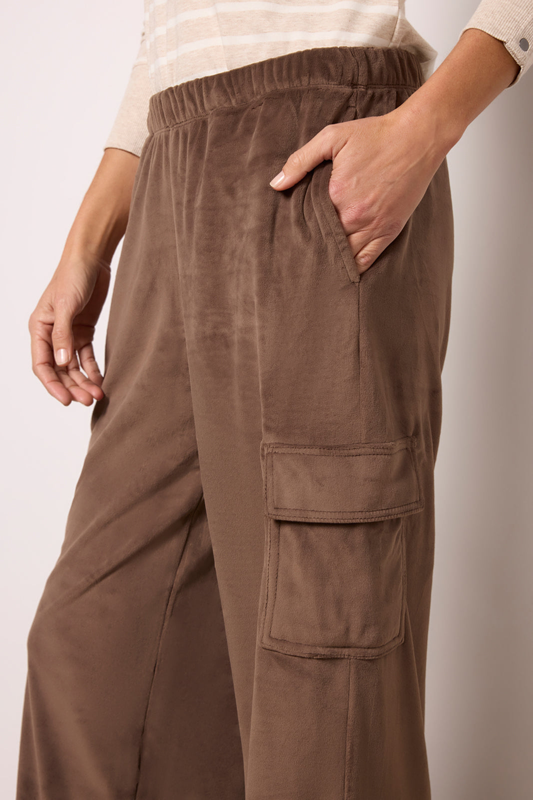 LuxeChic Cargo Pant - Image 2