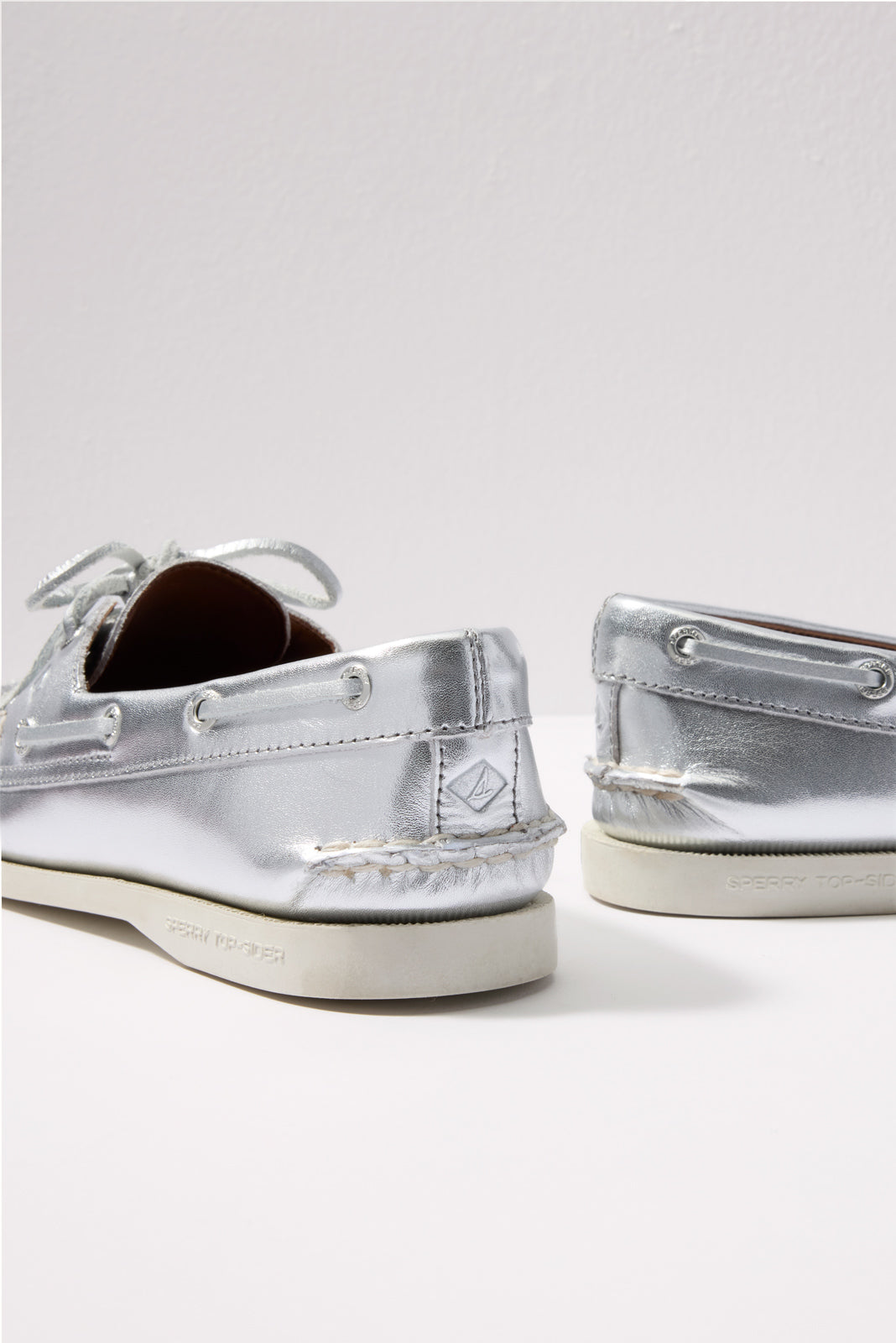 AO 2 Eye Boat Shoe - Image 4