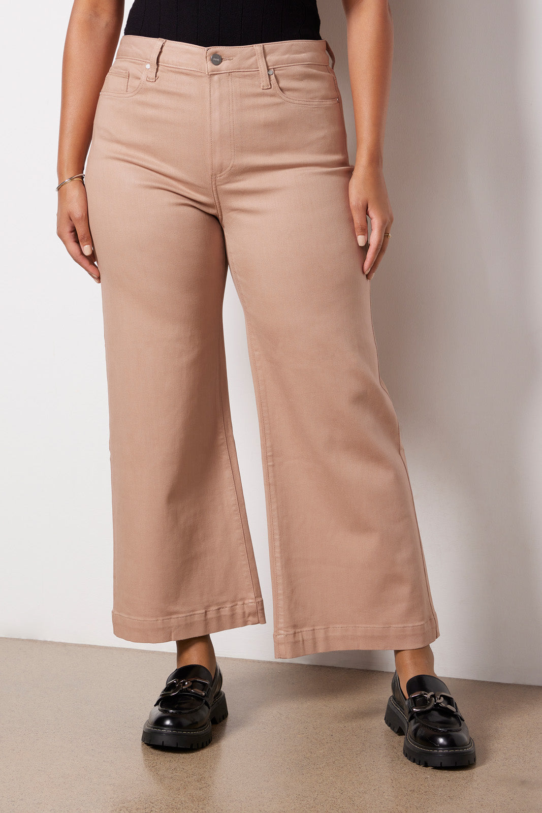 Coated Anessa - Image 2