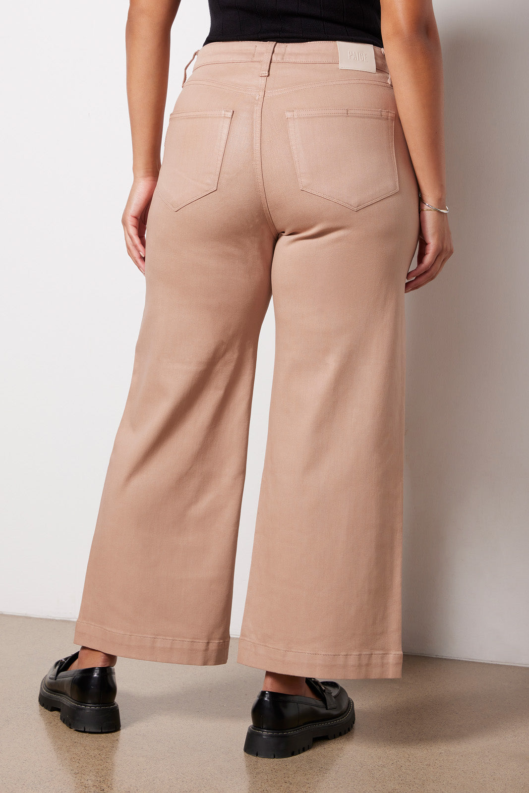 Coated Anessa - Image 3