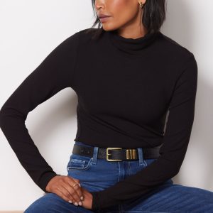 Essential Turtleneck
